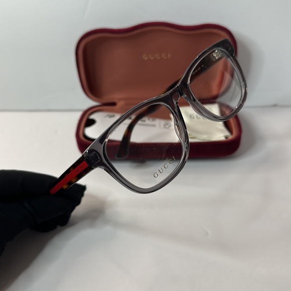 Auth - Gucci's GG0004ON soft lines across frames front.Iconic web effect optyl … - Picture 12 of 15